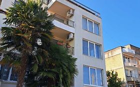 Guest House Eos